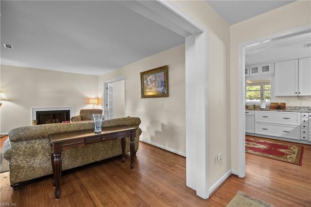 5 Deans CIR, Newport News, VA 23606