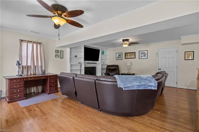 5 Deans CIR, Newport News, VA 23606