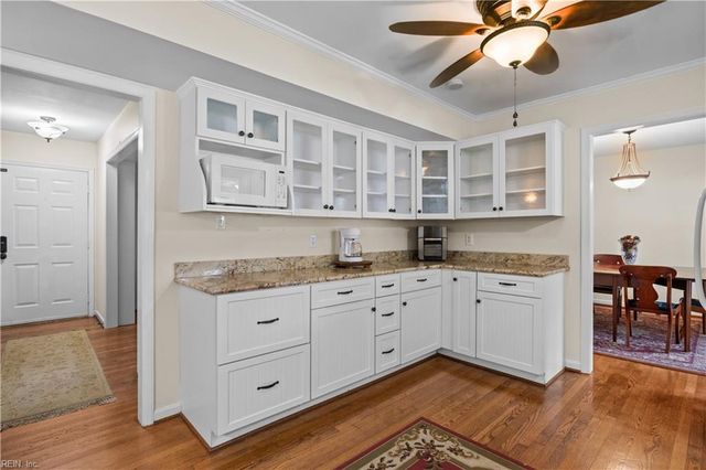 5 Deans CIR, Newport News, VA 23606