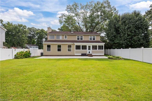 5 Deans CIR, Newport News, VA 23606