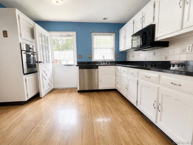 66 Enfield Court B, Ridge, NY 11961
