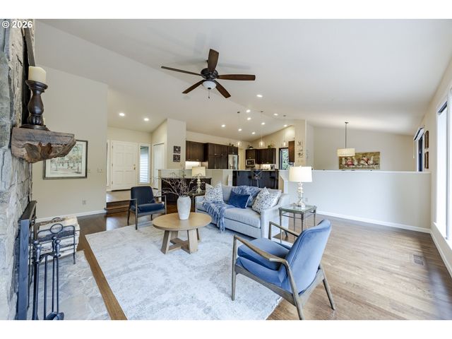 2071 MUSKET St, Eugene, OR 97408