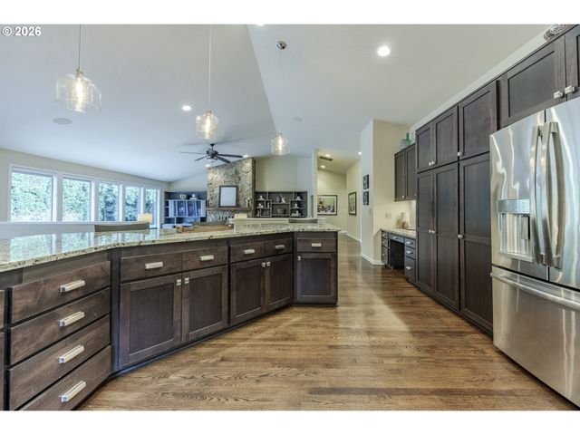 2071 MUSKET St, Eugene, OR 97408