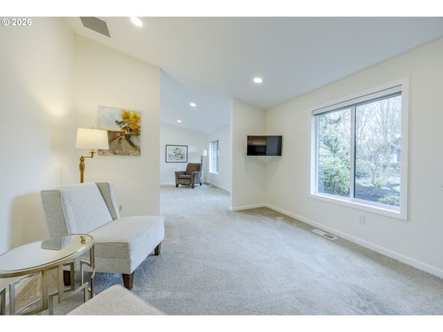 2071 MUSKET St, Eugene, OR 97408