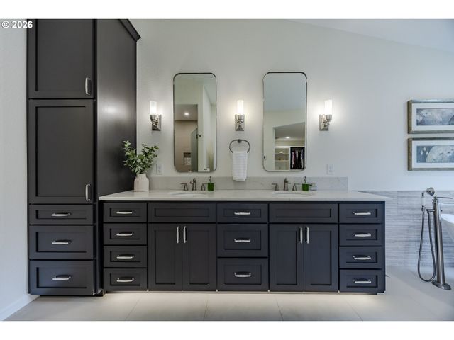 2071 MUSKET St, Eugene, OR 97408