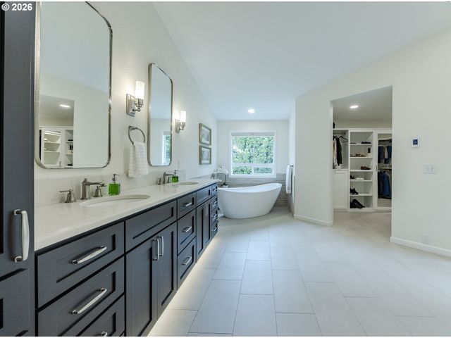 2071 MUSKET St, Eugene, OR 97408