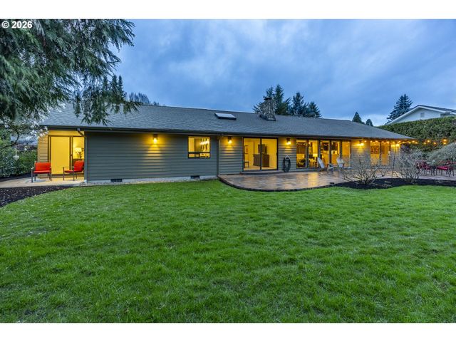 2071 MUSKET St, Eugene, OR 97408