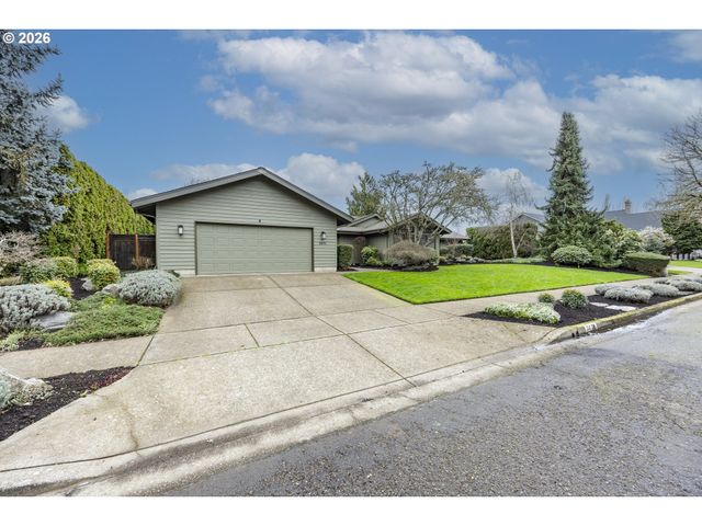 2071 MUSKET St, Eugene, OR 97408