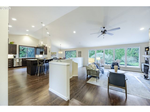 2071 MUSKET St, Eugene, OR 97408