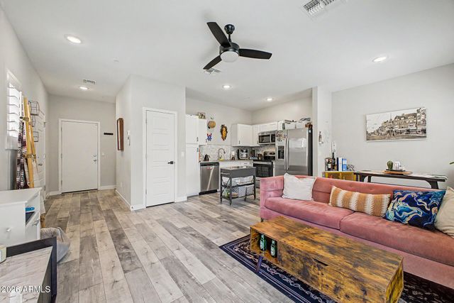8176 N 22ND Drive, Phoenix, AZ 85021