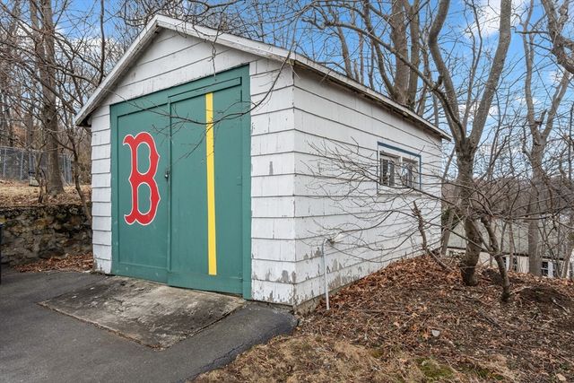 17 Tyler St, Malden, MA 02148