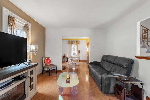 17 Tyler St, Malden, MA 02148