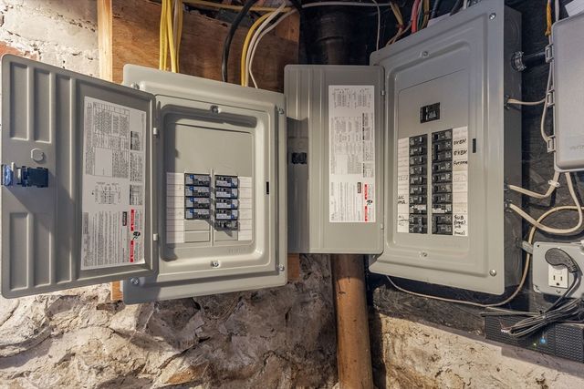 17 Tyler St, Malden, MA 02148