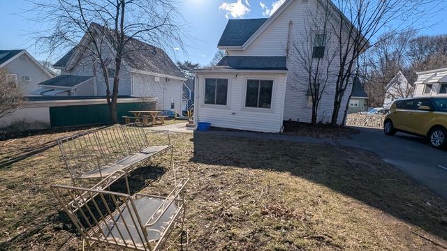 17 Tyler St, Malden, MA 02148