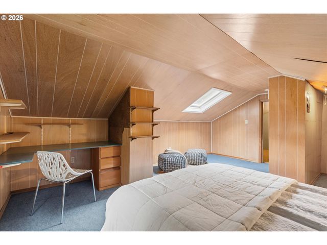 4307 Sw MARIGOLD St, Portland, OR 97219