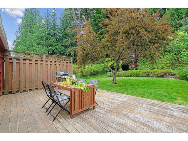 4307 Sw MARIGOLD St, Portland, OR 97219