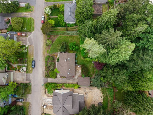 4307 Sw MARIGOLD St, Portland, OR 97219