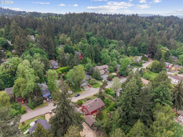 4307 Sw MARIGOLD St, Portland, OR 97219