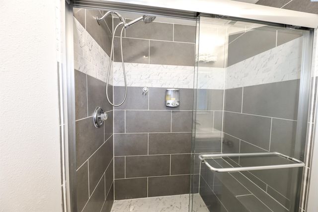 4728 Forsythia St, West Richland, WA 99353