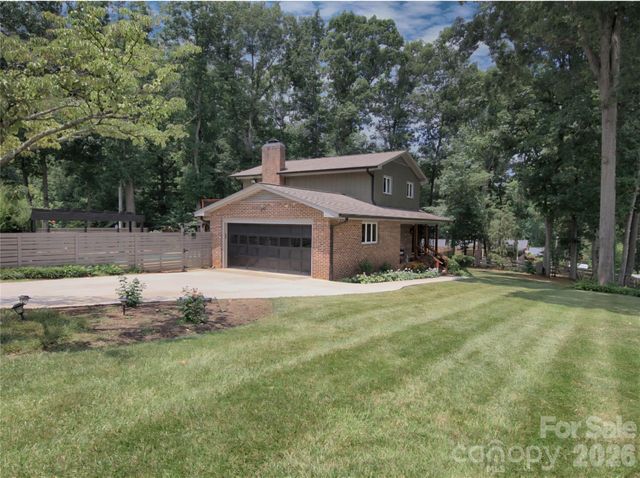 779 Fernwood Road, Lincolnton, NC 28092