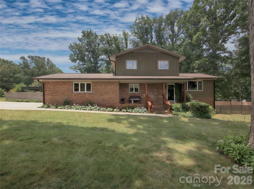 779 Fernwood Road, Lincolnton, NC 28092