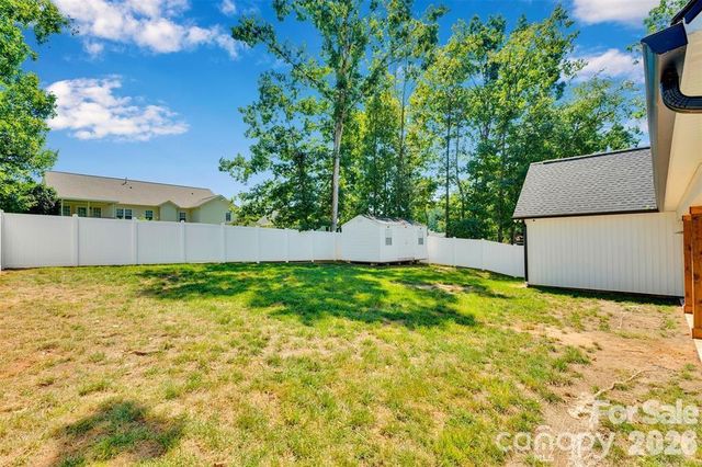2754 Emperor Street, Claremont, NC 28610