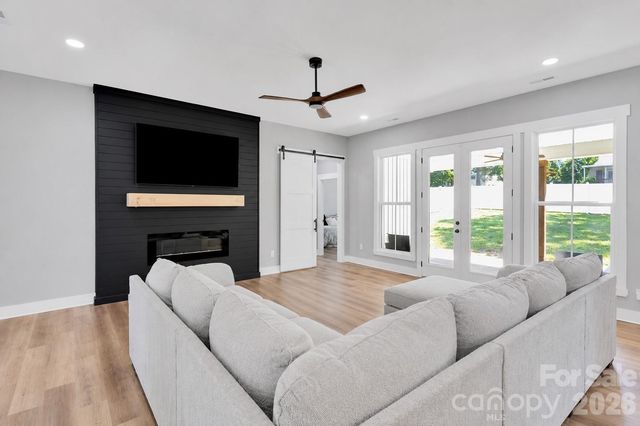 2754 Emperor Street, Claremont, NC 28610