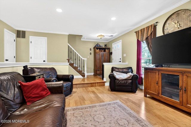 45 Winchester Court, Aberdeen, NJ 07747