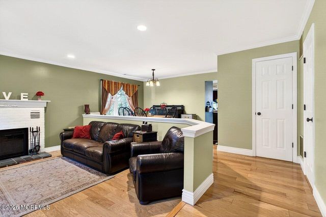 45 Winchester Court, Aberdeen, NJ 07747