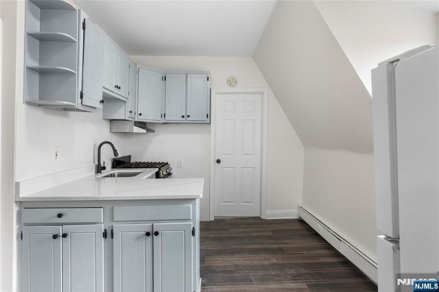 676 Chestnut 3, Kearny, NJ 07032