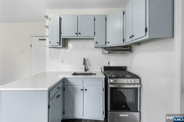 676 Chestnut 3, Kearny, NJ 07032