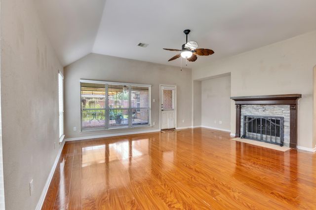 24530 Fort Path Drive, Spring, TX 77373