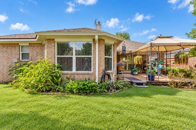 24530 Fort Path Drive, Spring, TX 77373