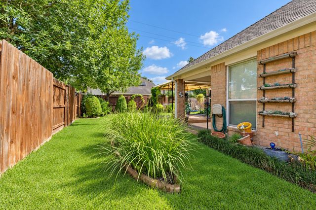 24530 Fort Path Drive, Spring, TX 77373