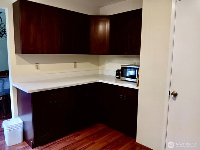 23525 SE 32nd Way, Sammamish, WA 98029