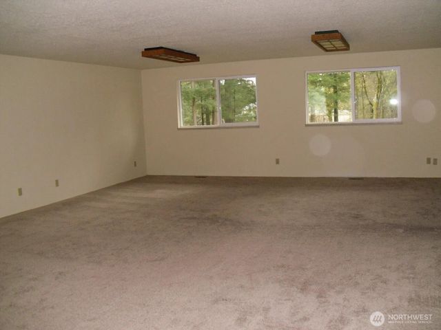 23525 SE 32nd Way, Sammamish, WA 98029