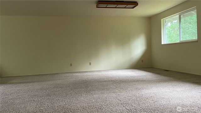 23525 SE 32nd Way, Sammamish, WA 98029