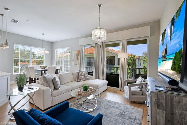 898 Egrets RUN # 201, Naples, FL 34108