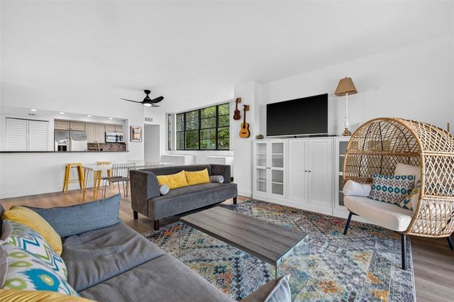 602 LIME AVENUE 101, Clearwater, FL 33756