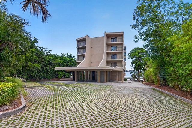 602 LIME AVENUE 101, Clearwater, FL 33756