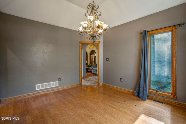 1189 Ottawa Road, Genoa, OH 43430