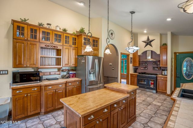 1189 Ottawa Road, Genoa, OH 43430