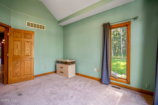 1189 Ottawa Road, Genoa, OH 43430