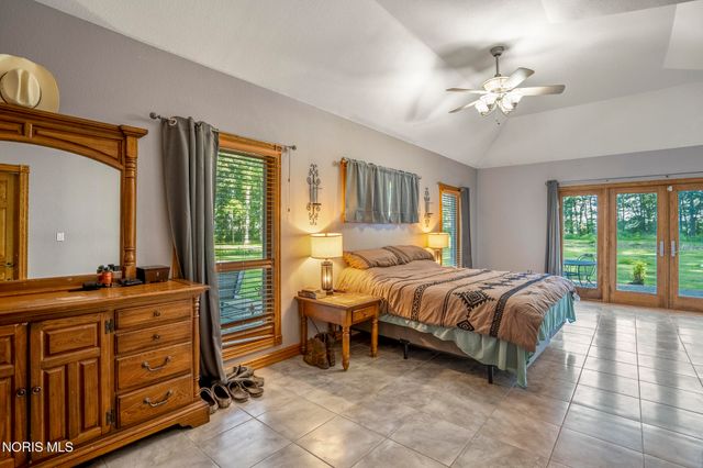 1189 Ottawa Road, Genoa, OH 43430