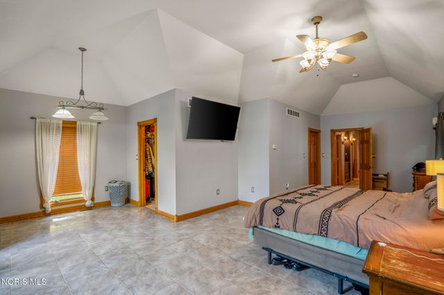 1189 Ottawa Road, Genoa, OH 43430
