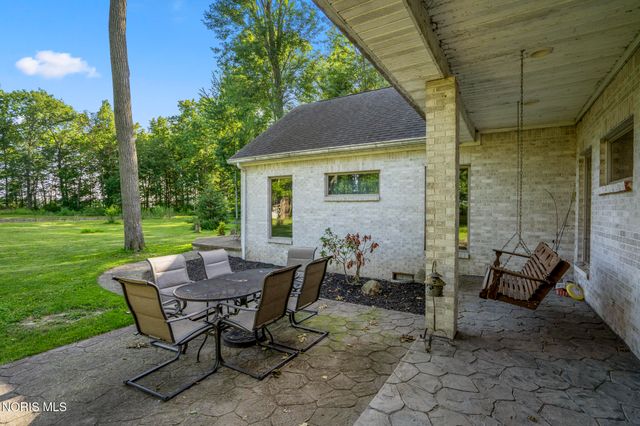 1189 Ottawa Road, Genoa, OH 43430