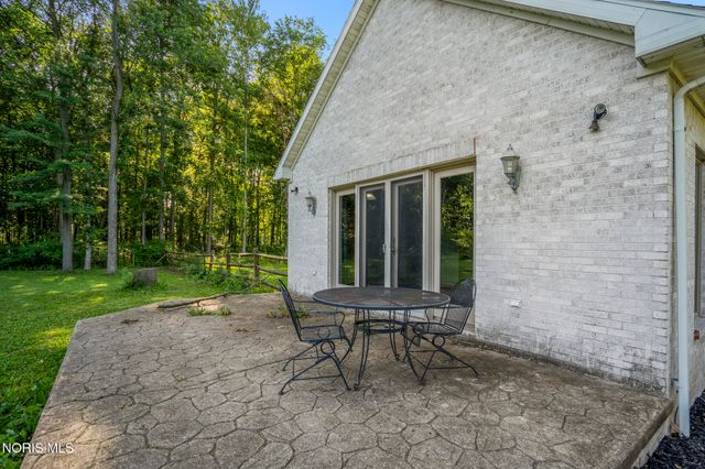 1189 Ottawa Road, Genoa, OH 43430