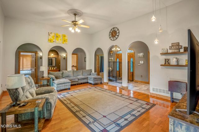 1189 Ottawa Road, Genoa, OH 43430