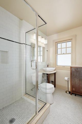 1549 N 51st STREET, Milwaukee, WI 53208
