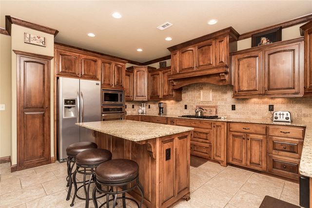 5602 W Murfield Drive, Rogers, AR 72758